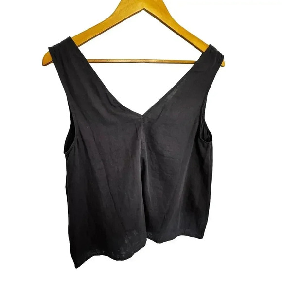 NWT Johnny Was Calme Double Gauze V Neck Drape Tank Top Graphite Gray SZ M - Picture 2 of 11